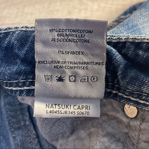 Silver Natsuki Capri Jeans - Picture 9 of 9